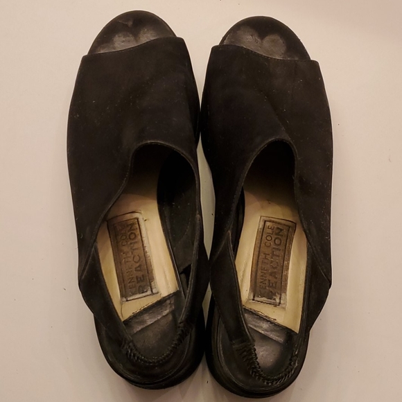 Kenneth Cole Platform - Picture 3 of 4